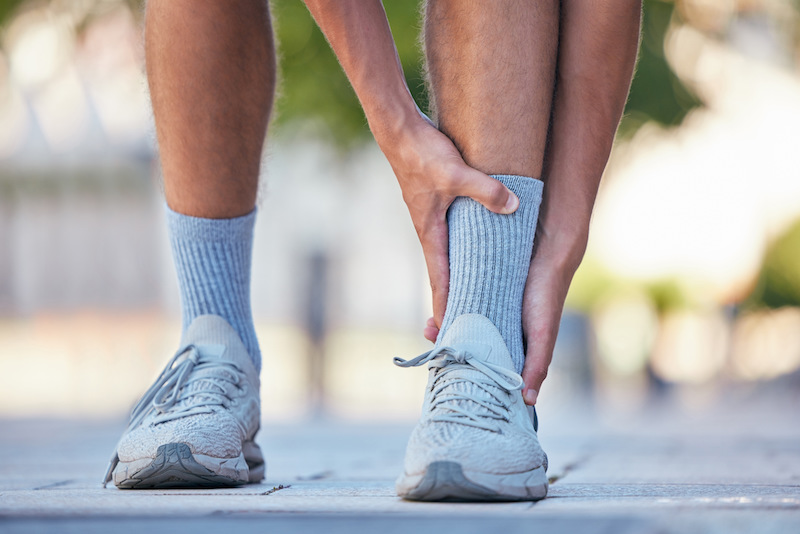 How to Address Morning Foot Discomfort with Simple Practices