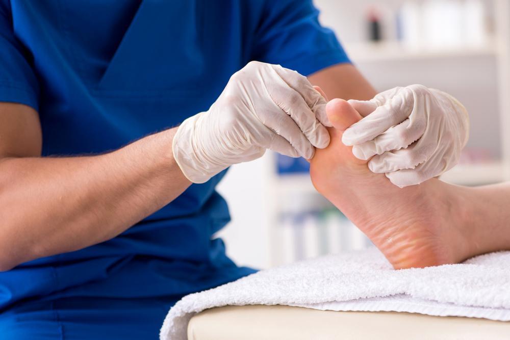 When to Consult a Podiatrist for Foot and Ankle Pain