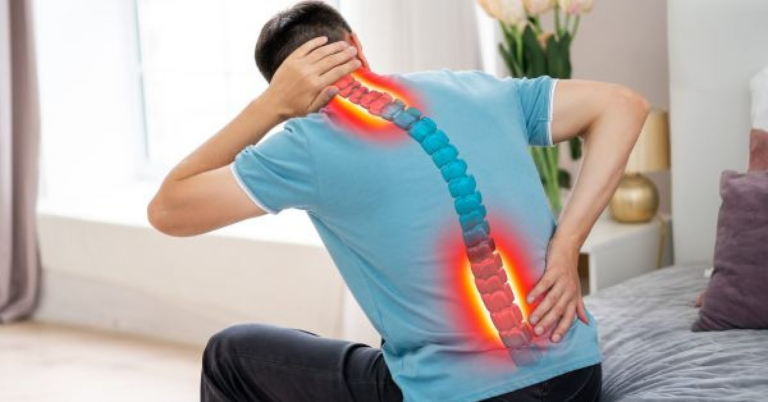 Who Is the Best Doctor for Spine Problems? (Complete Guide for Patients)